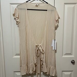 Lagaci Cream Knit Top, layering top/ wrap. Size XL